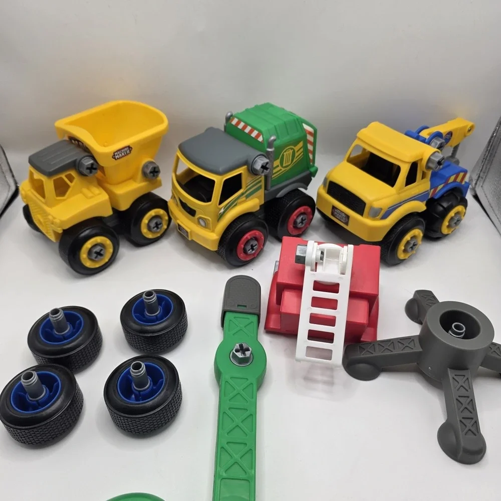 Junior Builder Construction‎ Trucks Mixed Lot Replacement Parts Vehicles Wheels